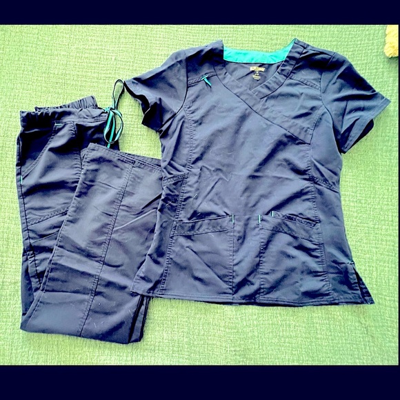 Navy Blue scrubstar scrub set - Picture 1 of 1